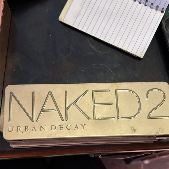 Urban Decay Naked2 Eyeshadow Palette with Neutral Tones, used - Picture 1 of 2